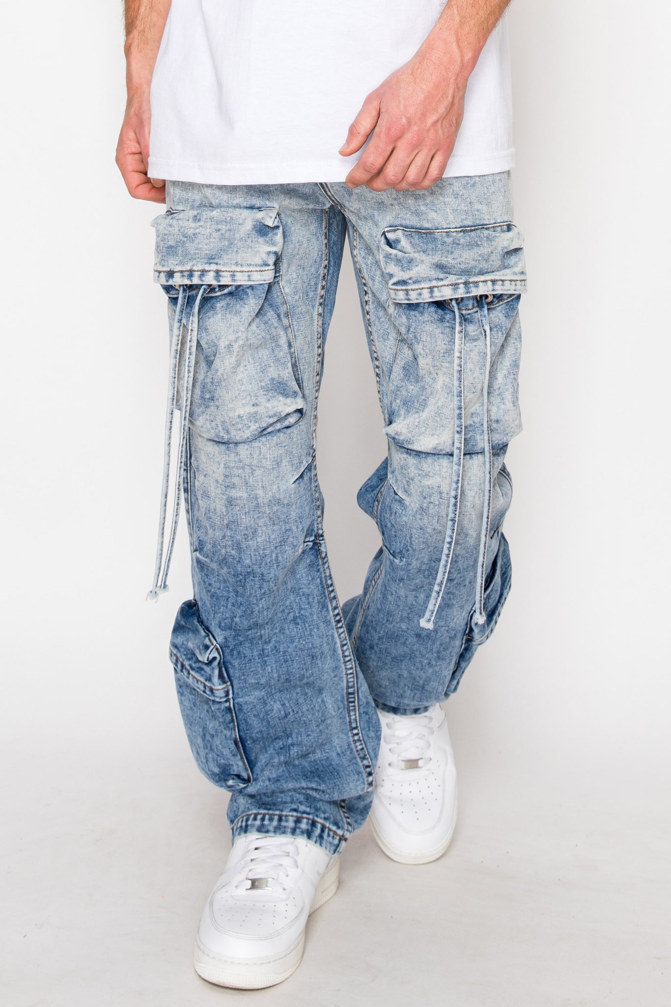 Baggy Fit Faded Wash Cargo Jeans