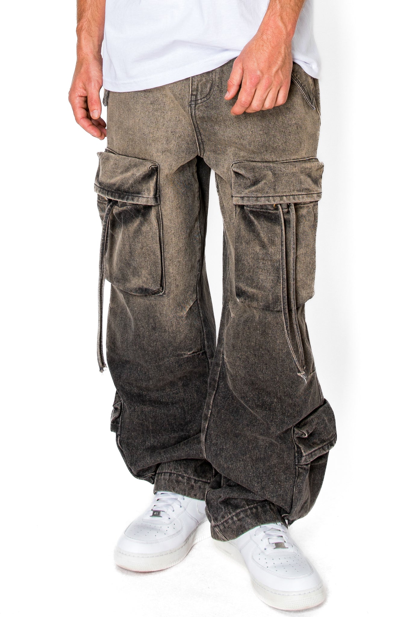 Baggy Fit Faded Wash Cargo Jeans