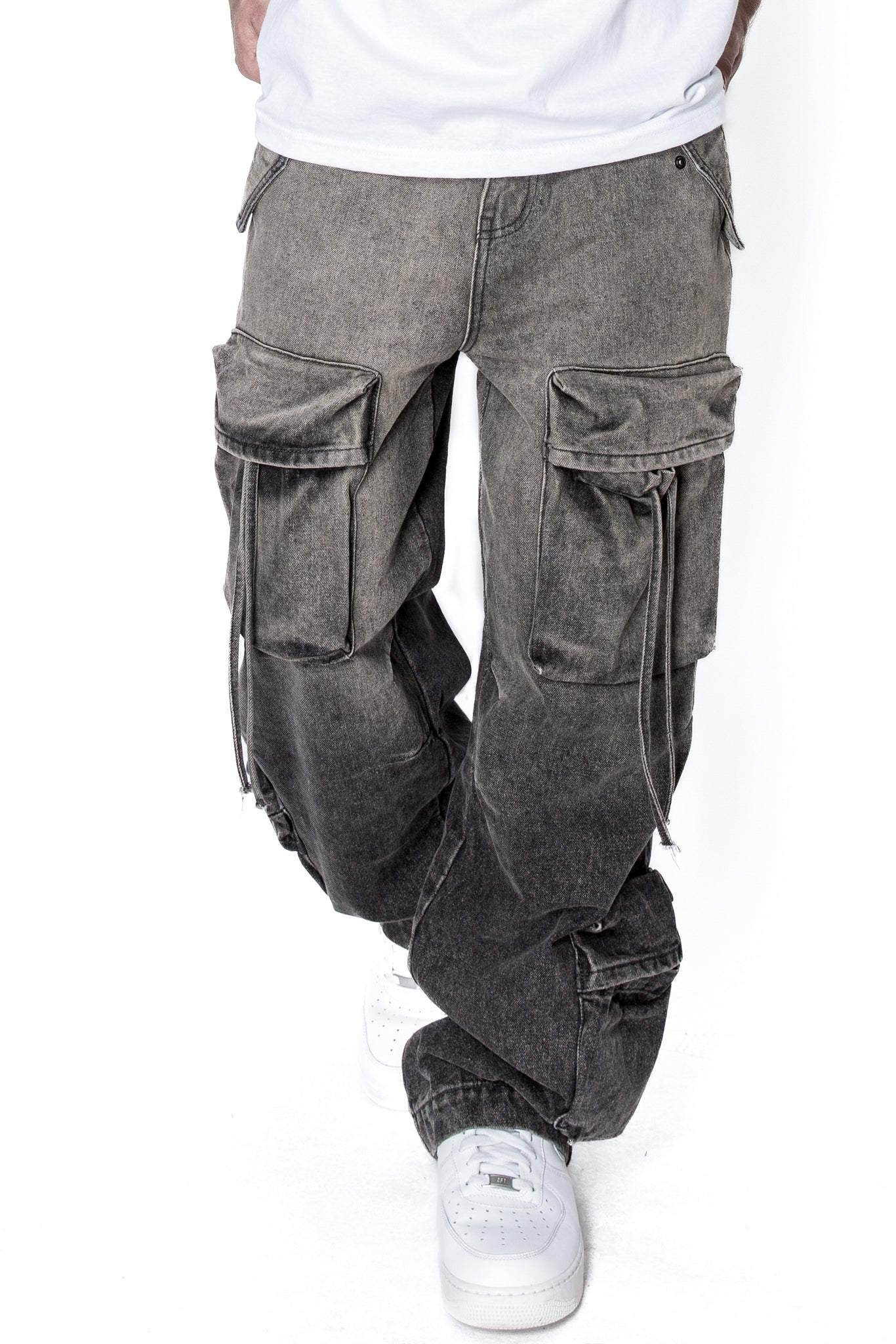 Baggy Fit Faded Wash Cargo Jeans