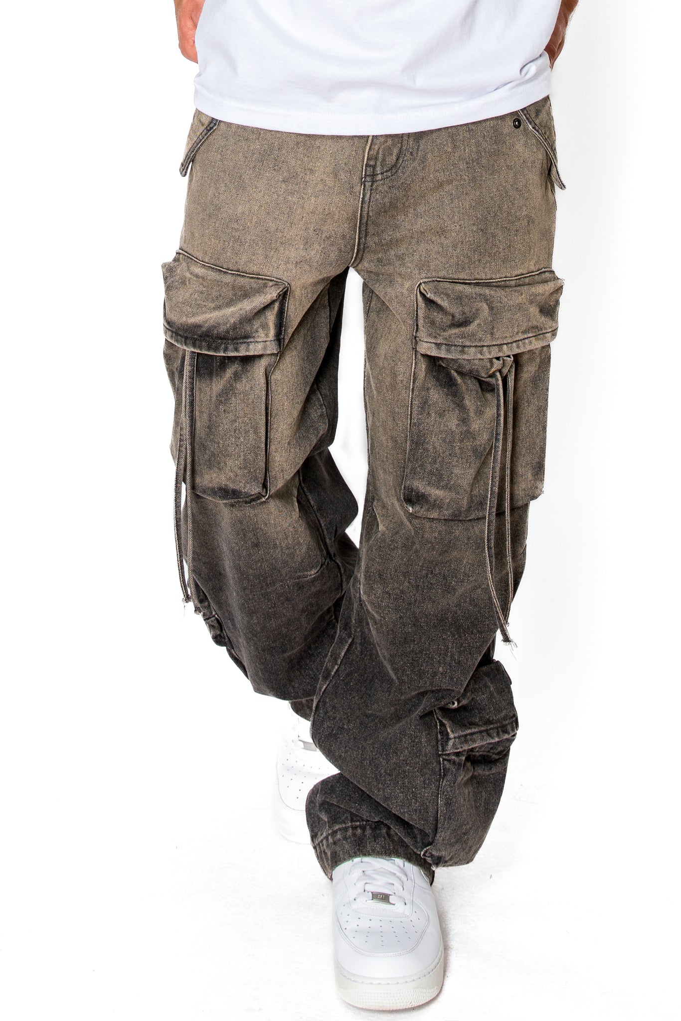 Baggy Fit Faded Wash Cargo Jeans
