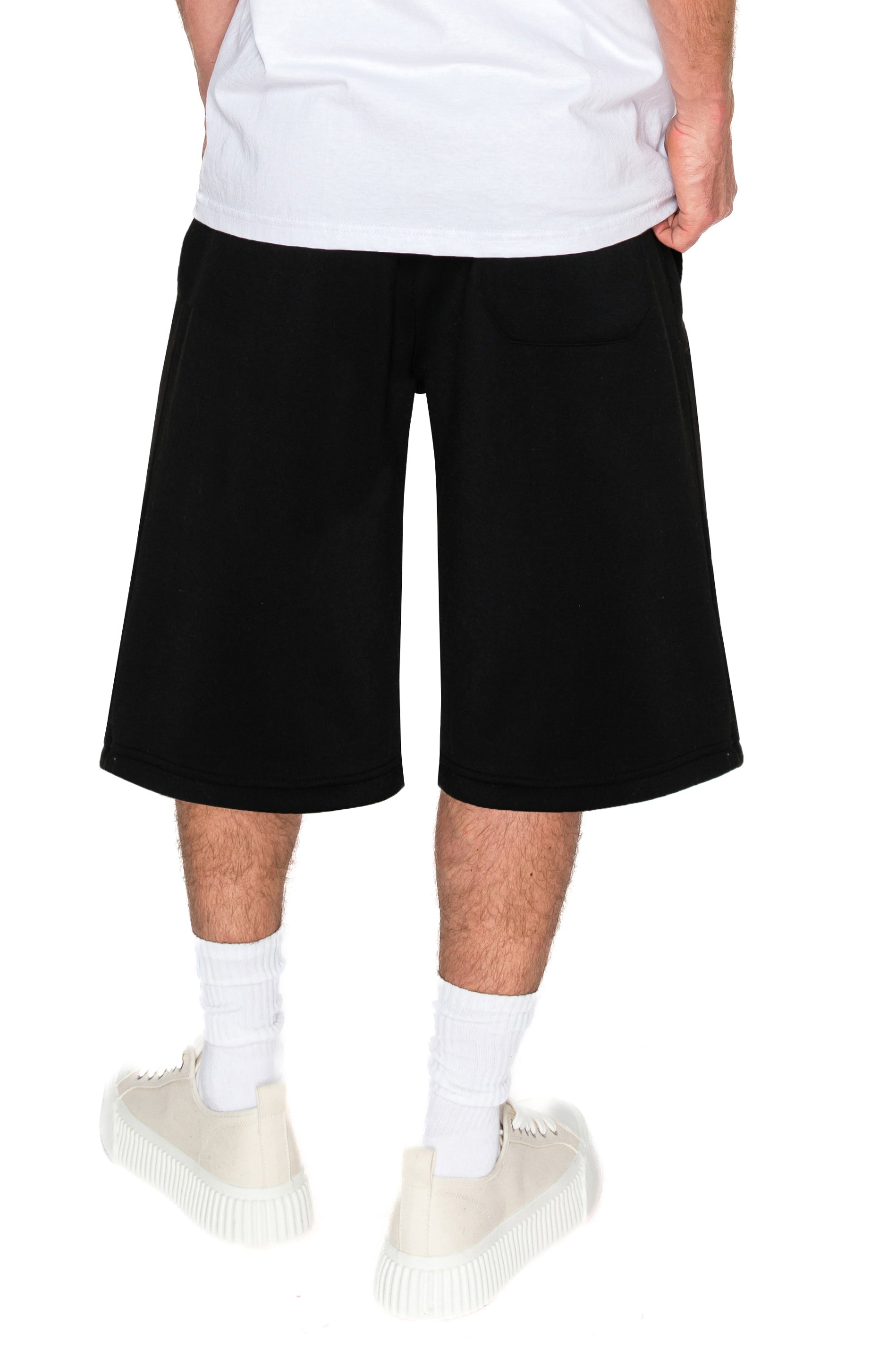 Men's LUCA Essential Baggy Fleece Shorts | VICTORIOUS – VICTORIOUSUSA