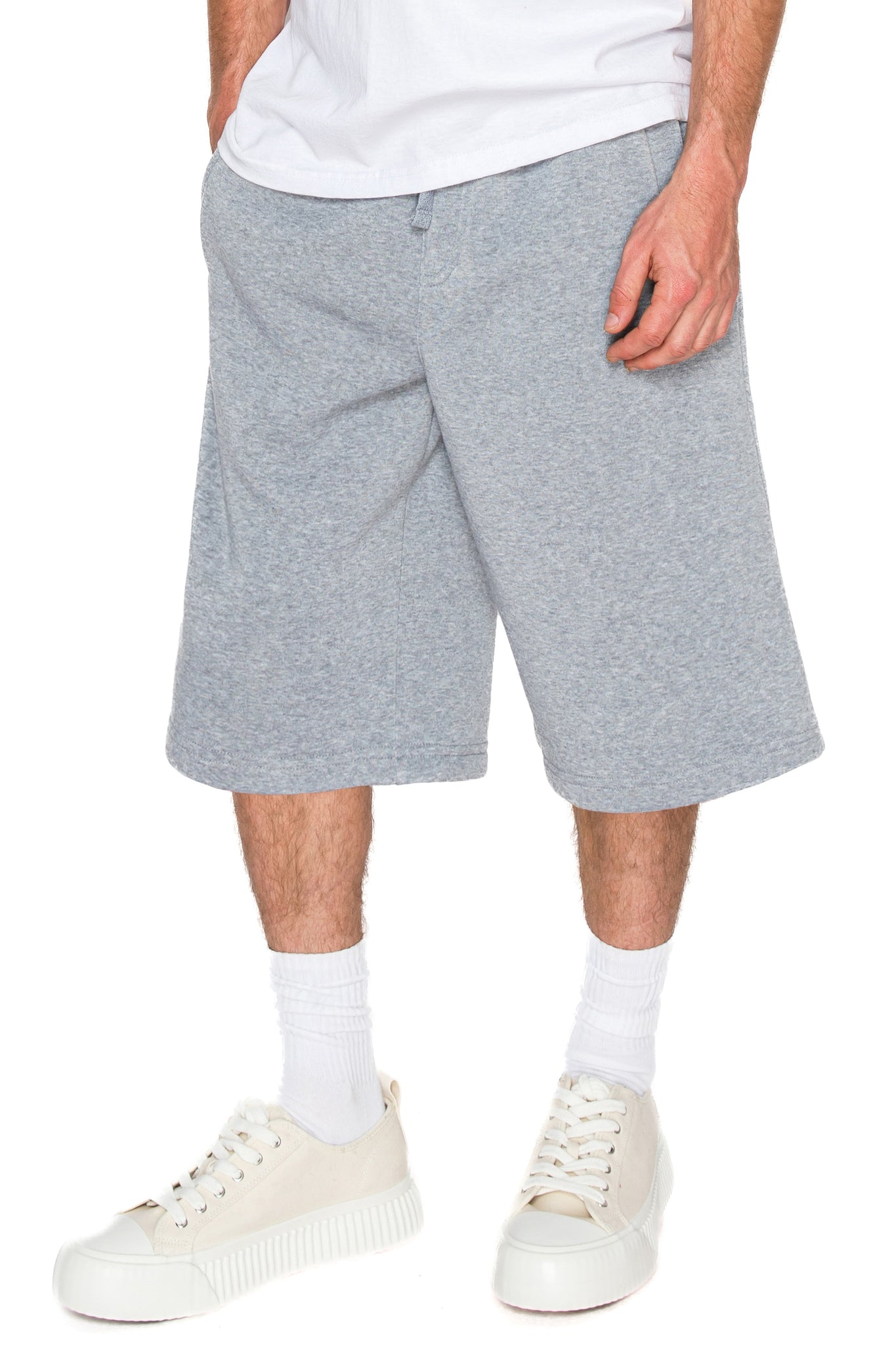 Men's LUCA Essential Baggy Fleece Shorts | VICTORIOUS – VICTORIOUSUSA