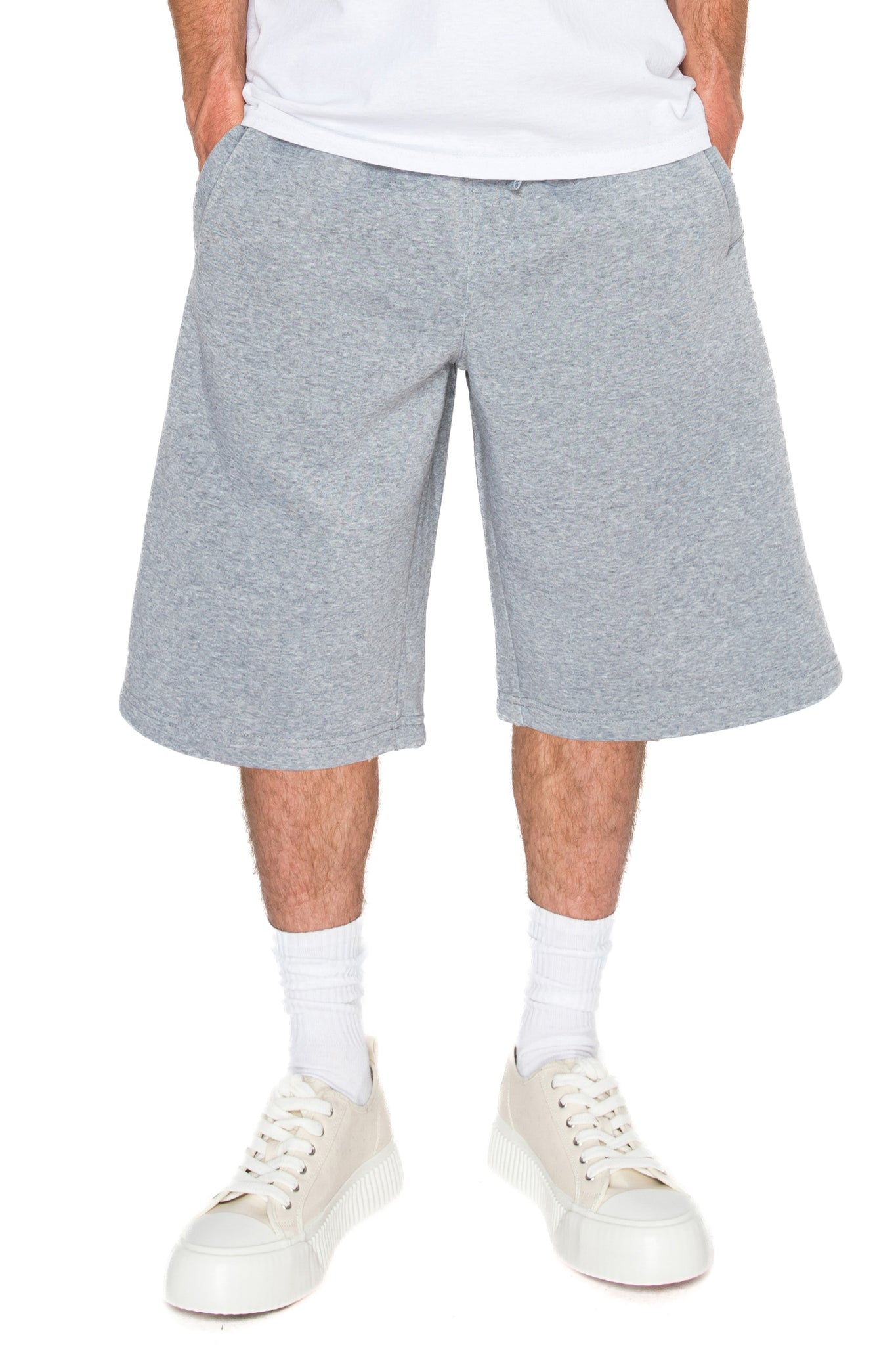 Men's LUCA Essential Baggy Fleece Shorts | VICTORIOUS – VICTORIOUSUSA