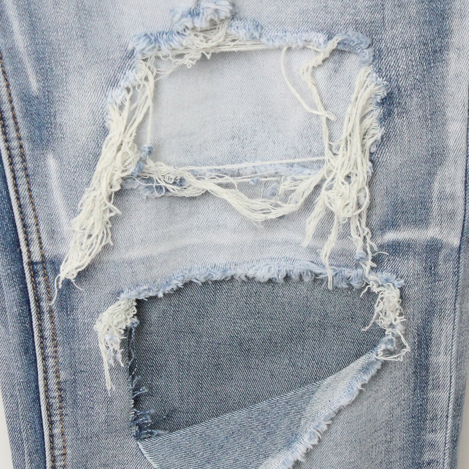 SPLATTER RIPPED DENIM JEANS